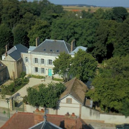 Bed and Breakfast Yxie - Manoir Des Arts Villeblevin Exteriér fotografie