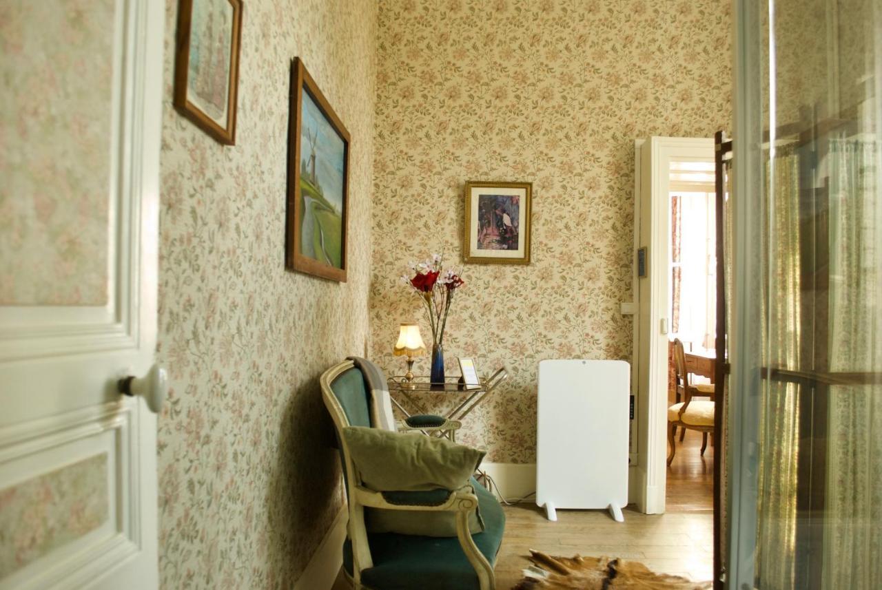 Bed and Breakfast Yxie - Manoir Des Arts Villeblevin Exteriér fotografie