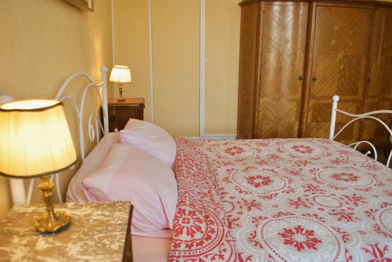 Bed and Breakfast Yxie - Manoir Des Arts Villeblevin Exteriér fotografie