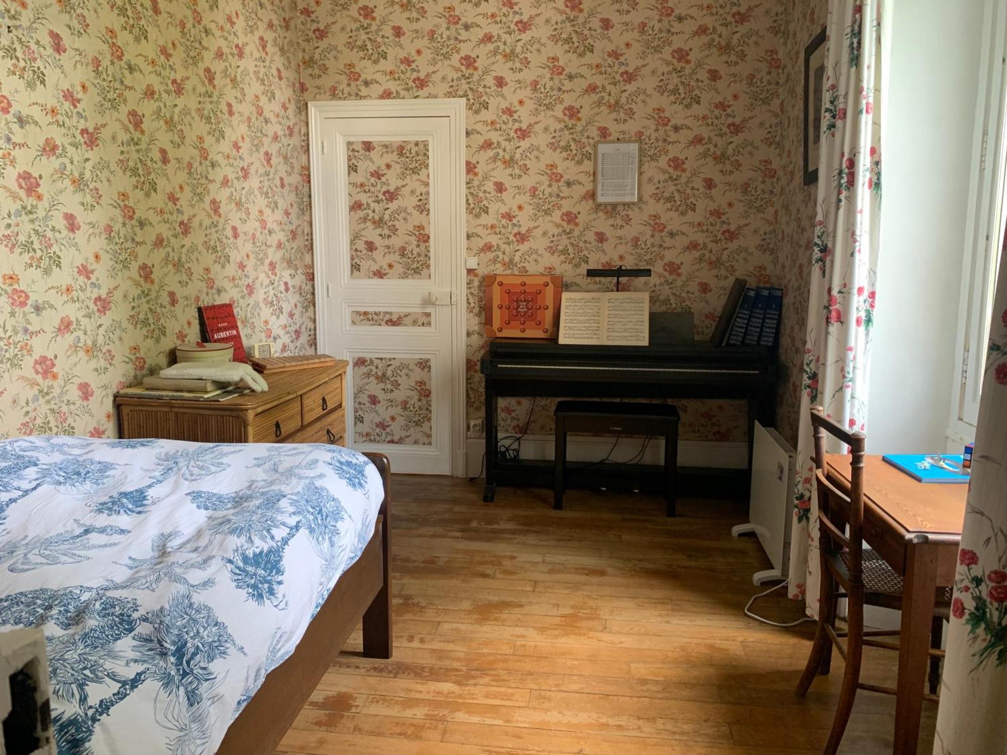 Bed and Breakfast Yxie - Manoir Des Arts Villeblevin Pokoj fotografie