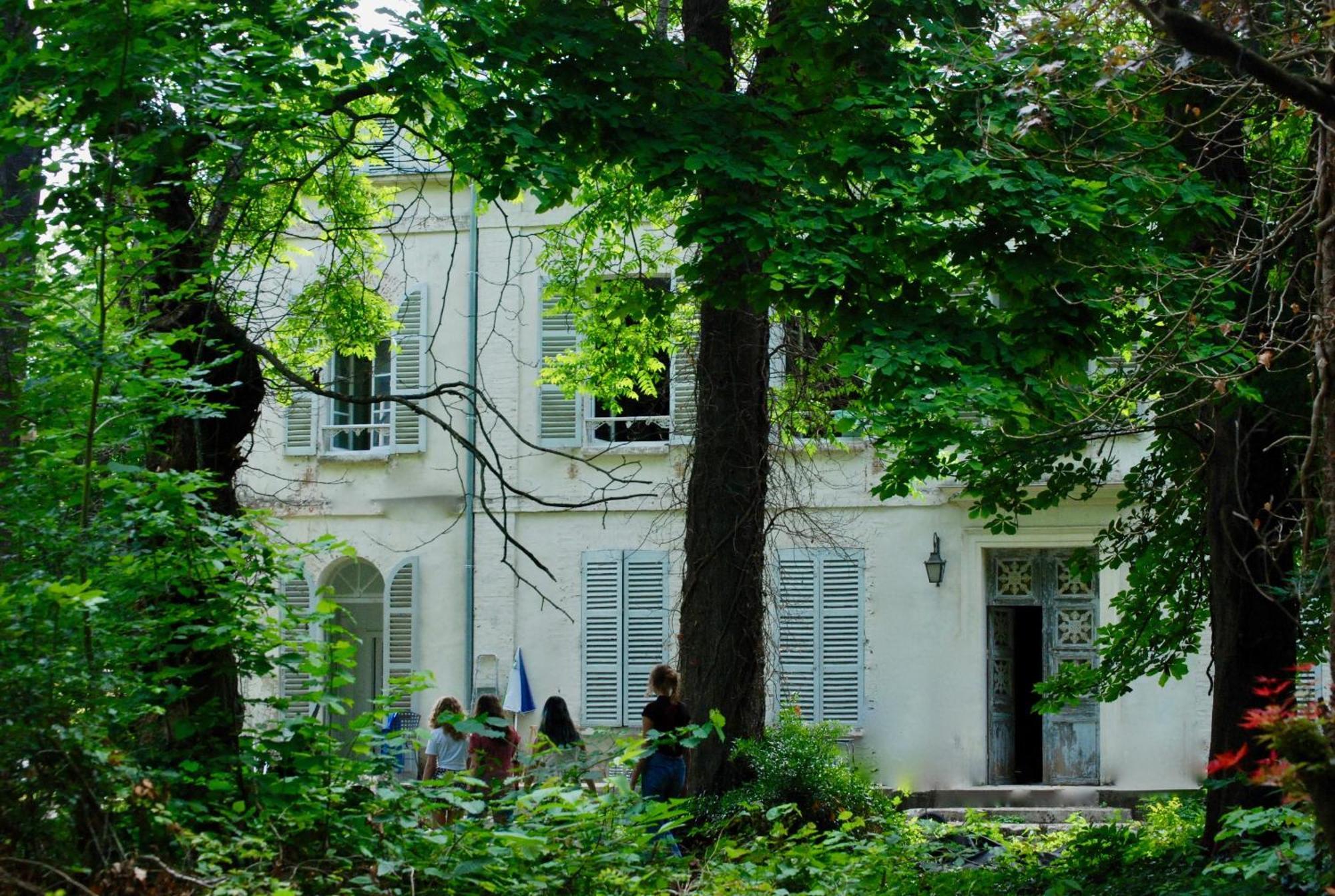 Bed and Breakfast Yxie - Manoir Des Arts Villeblevin Exteriér fotografie