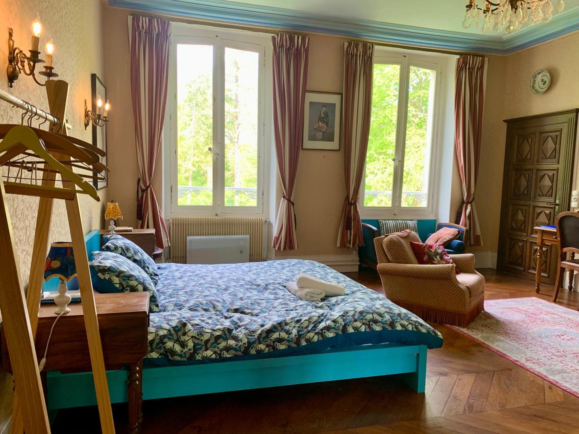 Bed and Breakfast Yxie - Manoir Des Arts Villeblevin Pokoj fotografie